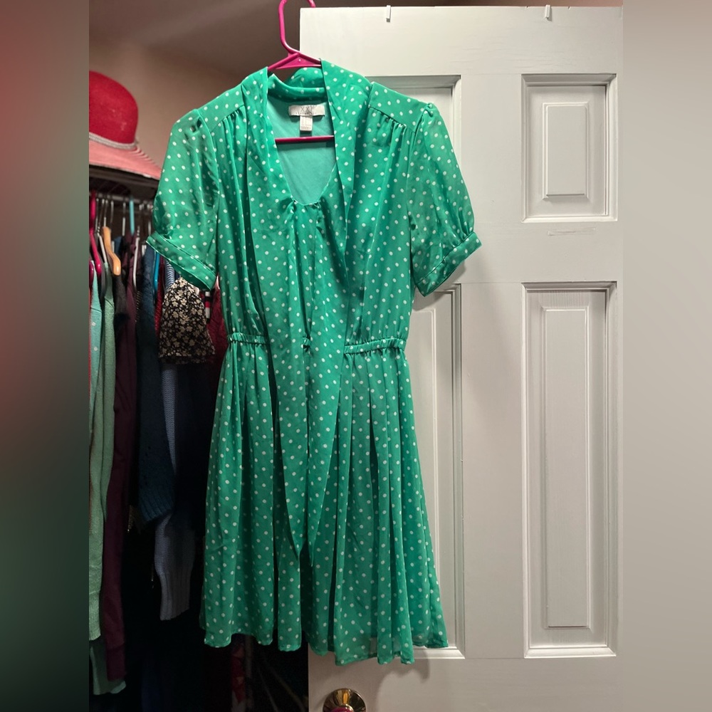 Green polka dot dress from forever 21. You can tie or leave untied.